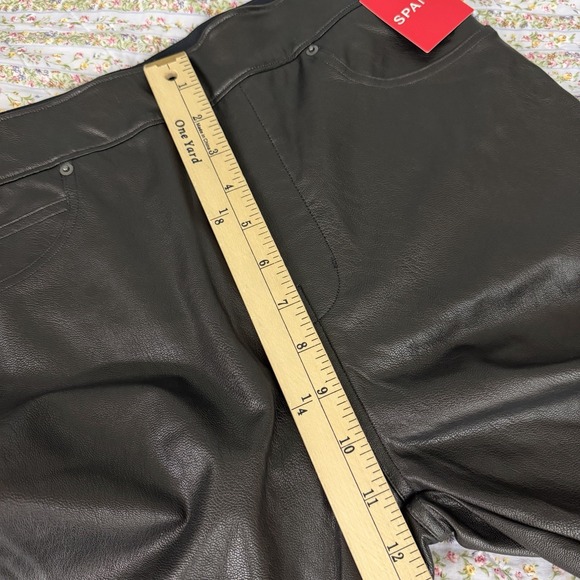 SPANX Faux Leather Ankle Skinny Leggings Luxe Black M High Rise Shaping - Picture 10 of 11